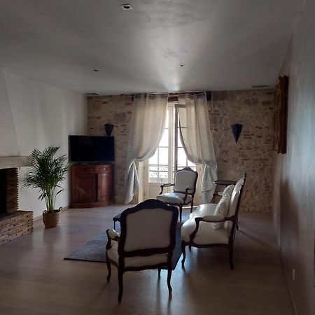 L'Appartement De La Maison Bleue Villeréal Kültér fotó