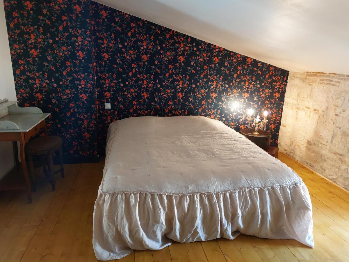 L'Appartement De La Maison Bleue Villeréal Kültér fotó